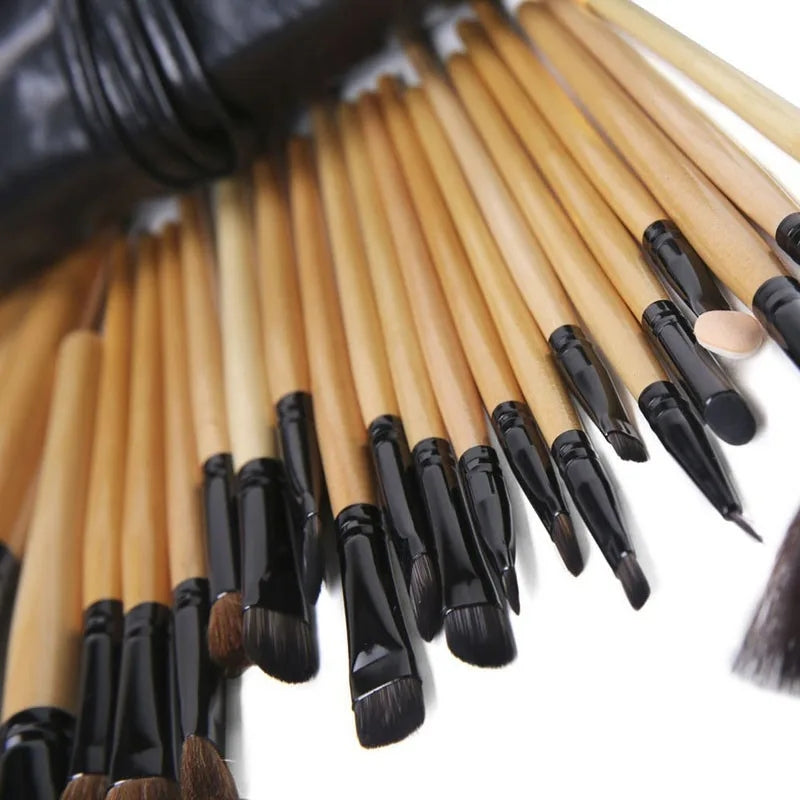 24-Piece Professional Makeup Brush Set – Synthetic Hair Brushes with PU Gift Bag